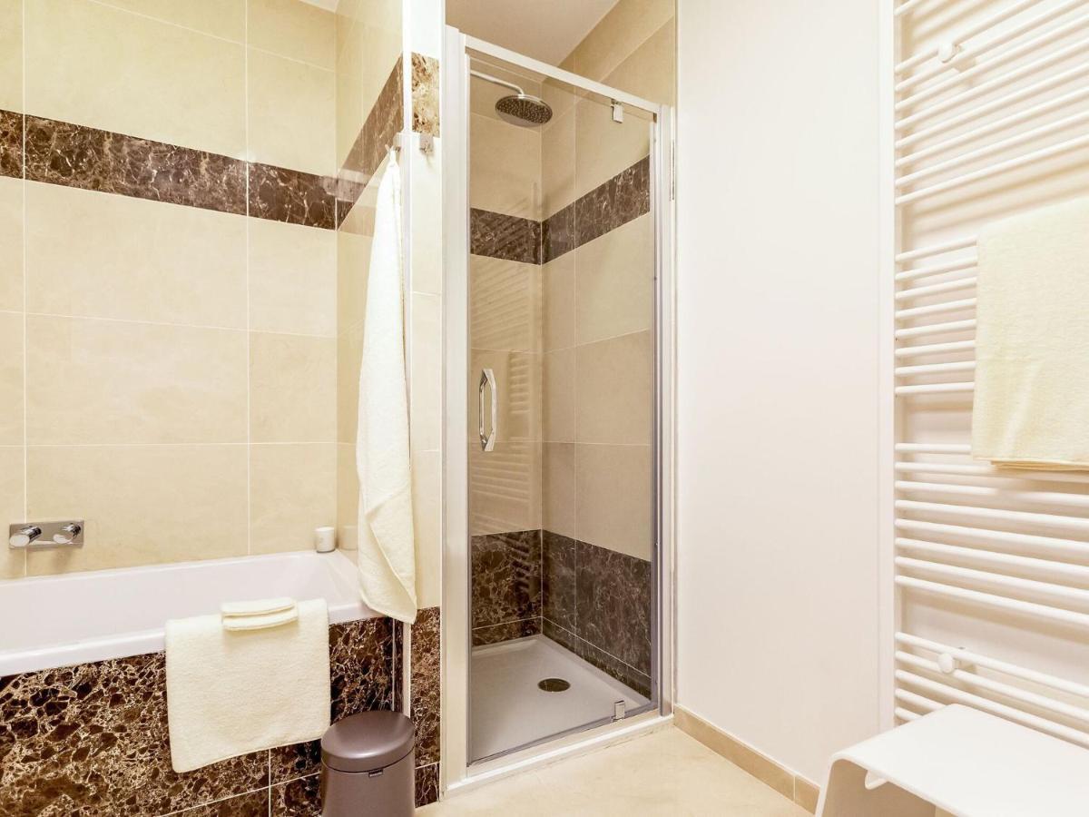 Luxurious Crystal Sea View Apartment With 2 Terraces Остенде Екстер'єр фото